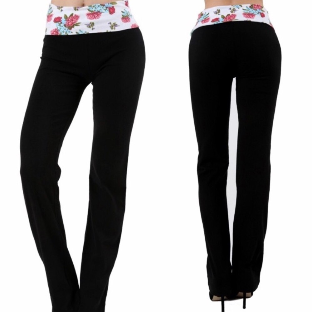 🆕 Black & White Floral-Waist Yoga Pants